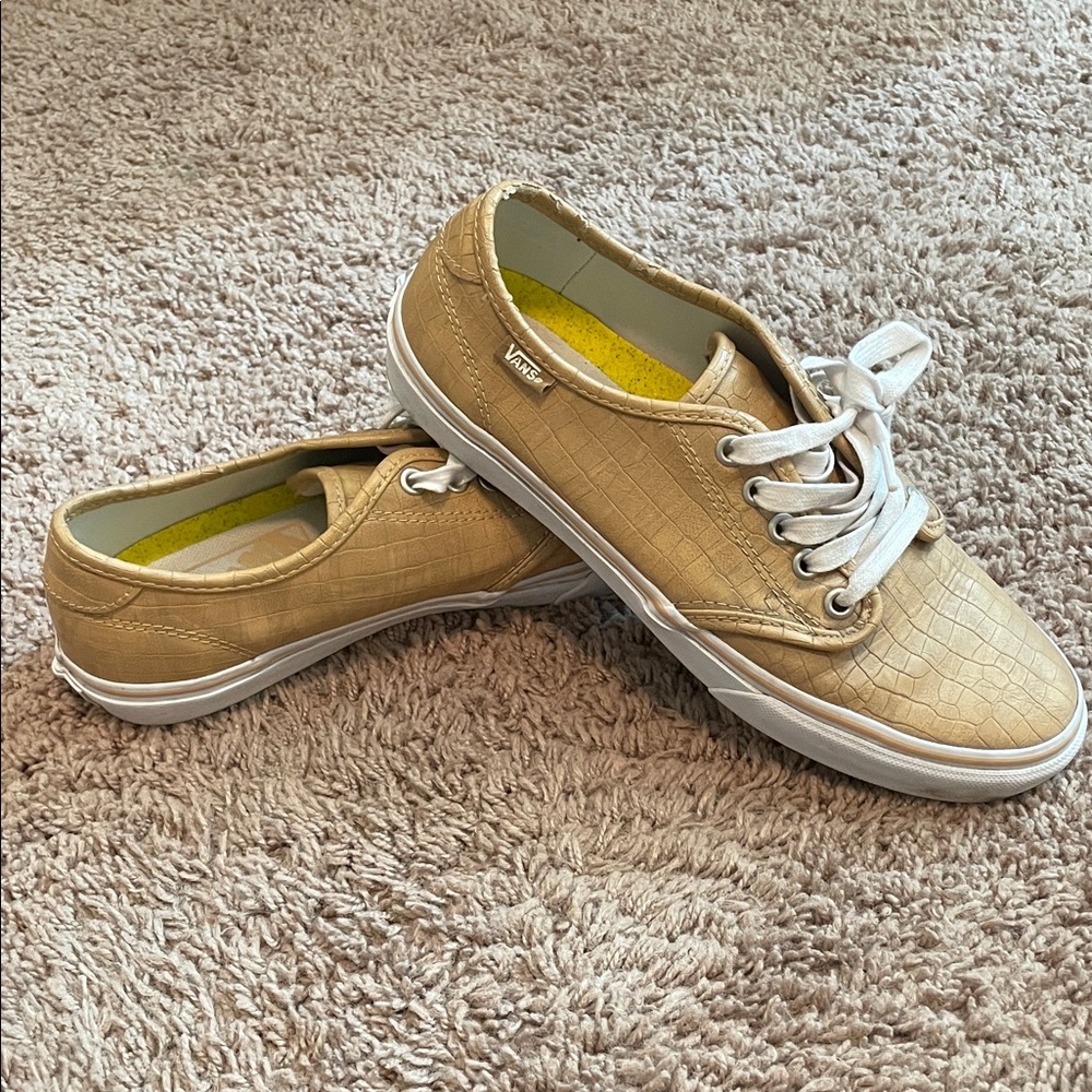 VANS Off the Wall Tan Crocodile Leather Lace Up Tennis Skate Shoe sz 9